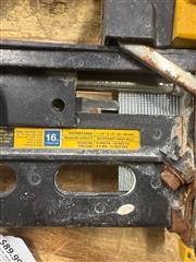 DeWalt DWFP71917 Pneumatic Straight Finish Nailer - 16 Gauge